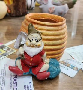 Senta Flower Pot