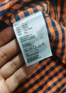 H&amp;M Men's Orange and Navy Shirt