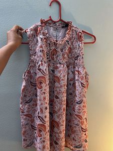 Floral Print Sleeveless Top