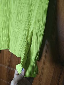 Free delivery! Neon Green Textured Button-Up Shirt