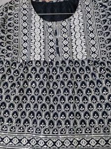 Beautiful Embroidered Kurti