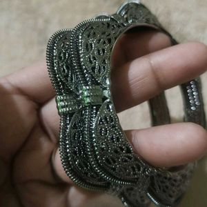 Elegant Filigree Bangle pack of 2