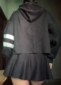 Cropped hoodie with BANG typography