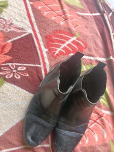 Classic Black Chelsea Boots