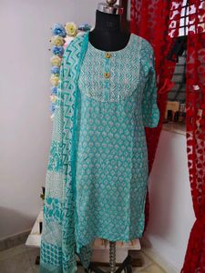Beautiful Teal &amp; White Kurta Set