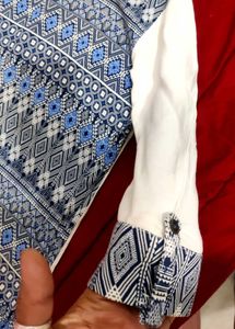 Elegant White &amp; Blue Kurta Top
