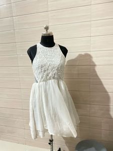 Pintresty 🌸White Lace Trimmed Mini Dress