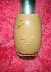 Lotus Make Up Foundation