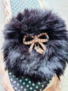 Fluffy Pom-Pom Slides