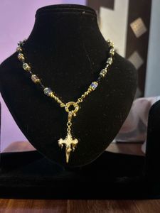 Elegant Beaded Necklace with Pendant