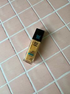 Maybelline Fit Me Matte Foundation