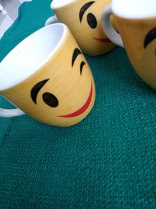 Winking Emoji Coffee Mugs Set