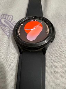 Samsung Galaxy Watch 4 Classic (Rotating Bezel)