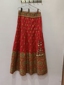 A Beautiful Lehenga with blouse &amp; dupatta