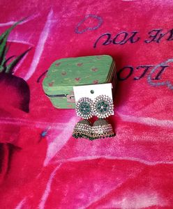 Traditional Green Earings 🆕