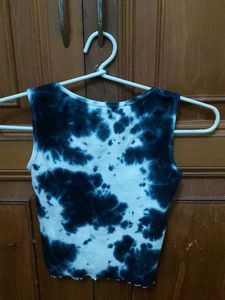 Tie-Dye Sleeveless Crop Top
