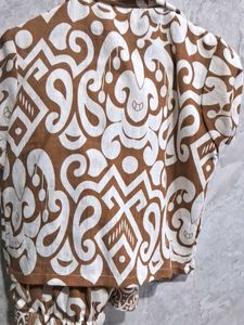 Unique Brown &amp; White Patterned Blouse