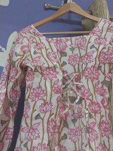 Floral Print Bell Sleeve Kurta