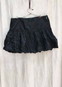 19V. Black Textured Mini Skirt