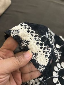 Lace,Net And Embroidered Shrug For Girls Of 5-7 Yr