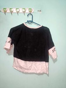 Cute "Stay Happy" Graphic Tee