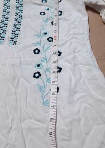 Floral Embroidered Tunic Top