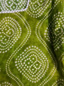 Green Bandhani Printed y2k kurti