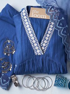 The Loom Blue Embroidered V-Neck Kurta