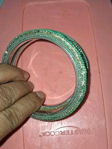 new Green Beaded Bangles Set pick up 2