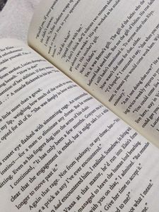 A Court of Thorns and Roses Series by Sarah J. Maa