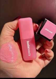 huda beauty blush filter ( Bubblegum