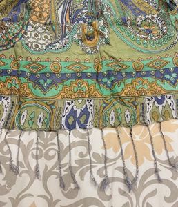 Elegant Paisley Print Scarf
