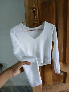 White V-Neck Long-Sleeve Fitted Crop Top