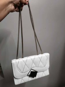 Chic White Quilted Shoulder Bag