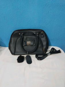 Chic Black Bow Detail Handbag