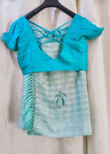 Elegant Teal Saree with Matching Blouse