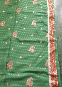 Green Saree with Paisley & Dot Motifs