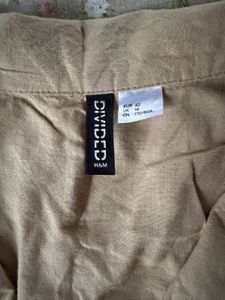 H&amp;M Classic Beige Button-Up