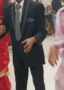 Elegant Black Suit with Shawl Lapel