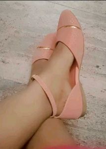 Elegant Pink Juttis
