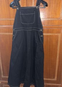 Chic Black Denim Pinafore Dress