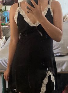Elegant Black Lace Nightie