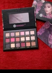 SHAGGY 18-Color Eyeshadow Palette