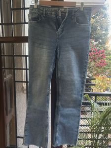 Wardrobe Basics- Blue Wash Jeans