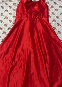 Stunning Red Evening Gown with Bow Detail