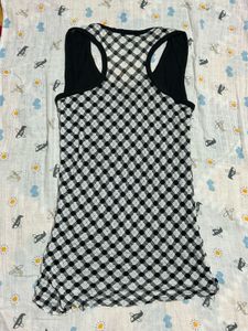 Trendy Black &amp; White Checkered Tank Top