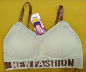 261 -- NEW FASHION Sports Bra