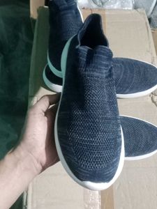 NEW NO USED CASUAL SHOES FOR MAN &amp; WOMEN'S,