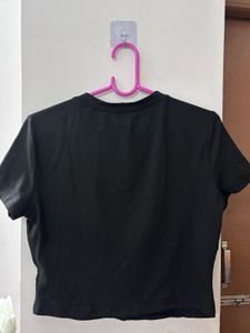 Savana Black T-Shirt with Red Hibiscus Print