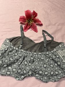 Like New ONLY Embroidered Crop Top❤️